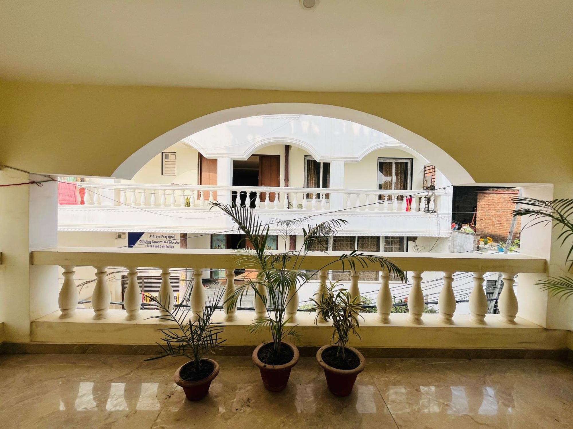 Hare Krishna Homes Jhalwa Allāhābād Junction Eksteriør billede