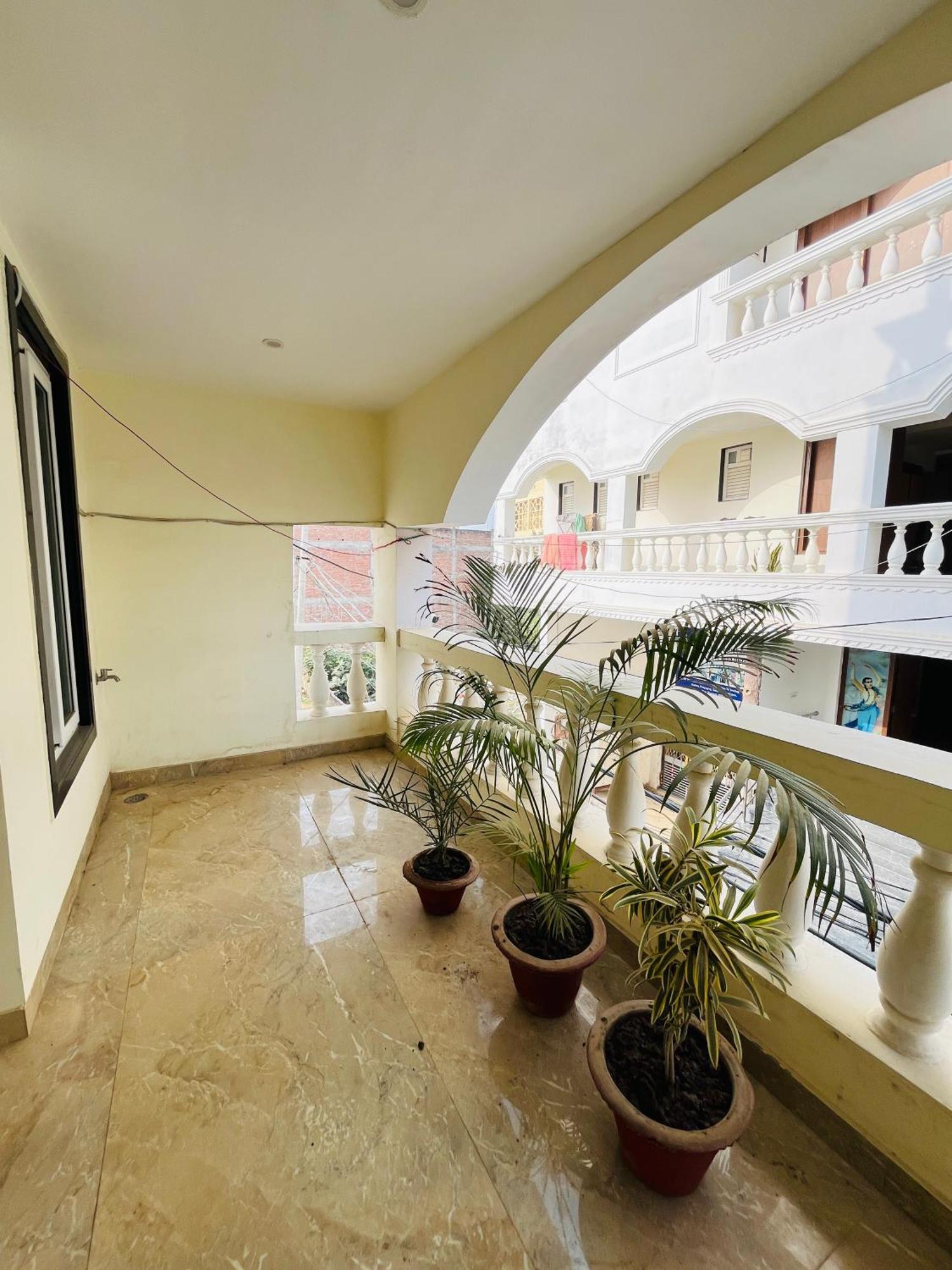 Hare Krishna Homes Jhalwa Allāhābād Junction Eksteriør billede
